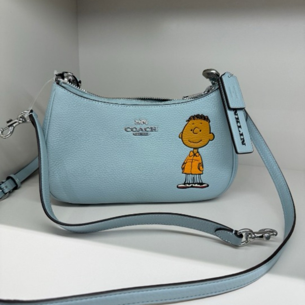 Coach X Peanuts Teri Shoulder Bag With Franklin CBJ80 Authentic - Picture 2 of 8